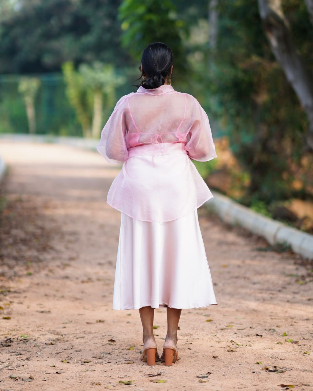 DAY DREAM Light Pink Handwoven Pure Silk Jamdani Overlay Wrap for Women